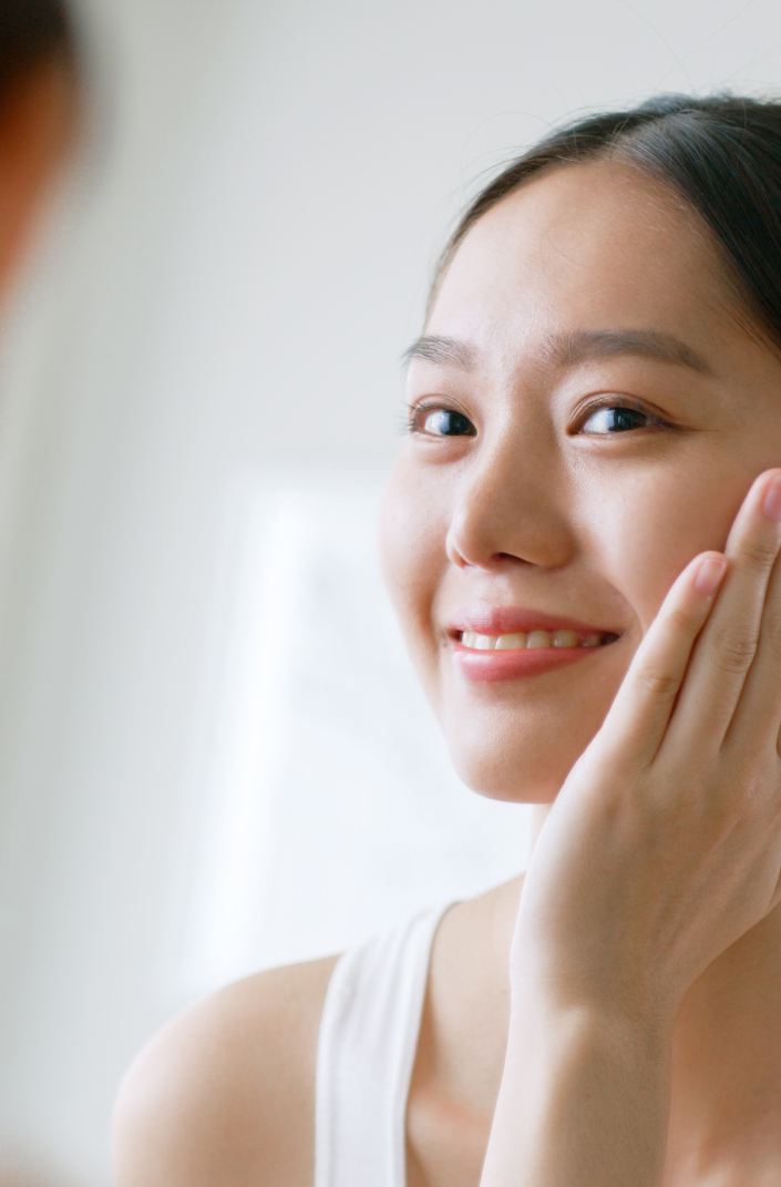Benefits of pico laser treatment to woman's face